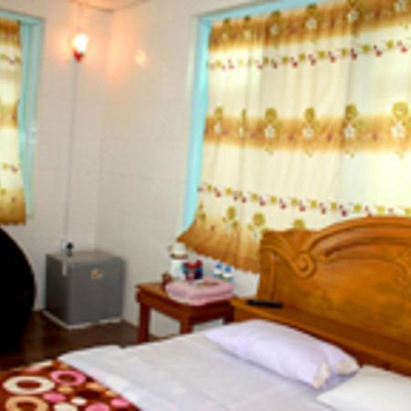 Ever Green Hotel Hsipaw Dış mekan fotoğraf