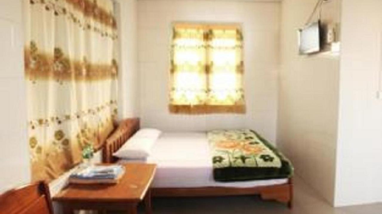 Ever Green Hotel Hsipaw Dış mekan fotoğraf